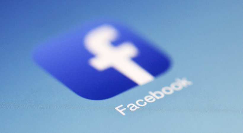 Facebook bans news sharing and viewing in Australia