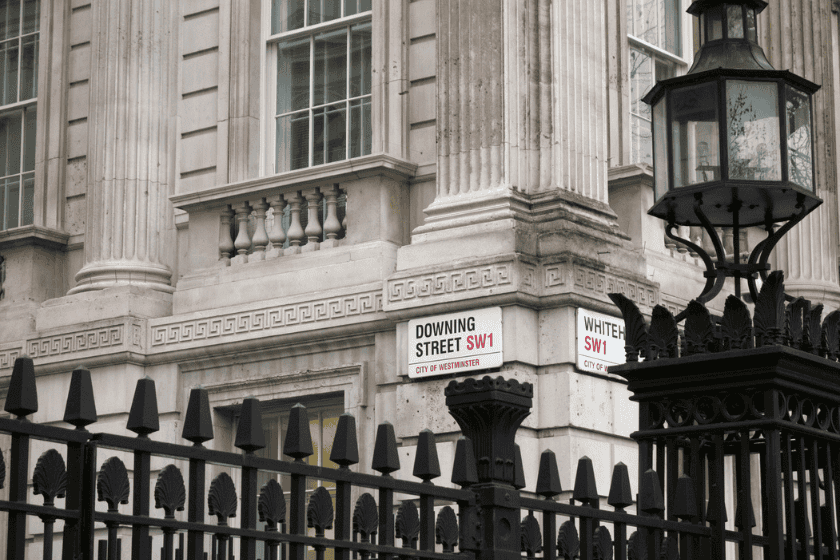 federal-election-GettyImages-72867997 Black gates in front of Downing Street