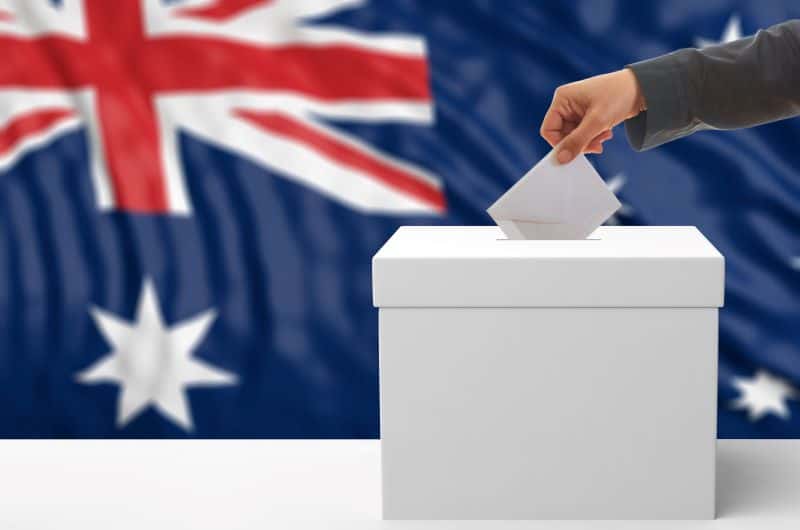 federal-election-GettyImages-72867997 Budget to influence votes on election day, poll shows