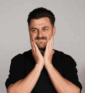 Headshot of Adrian Smith